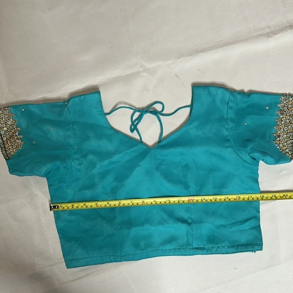Elegant 2 Piece Sari & Accessories Outfit Turquoise Blue & Gold - Picture 12 of 17